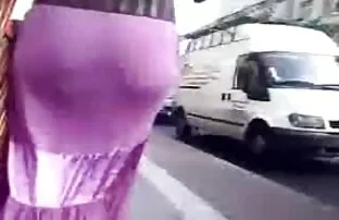 XXX الجنس على حمام السباحة مع اثنين من النساء الجميلات سكسي عربي تركي