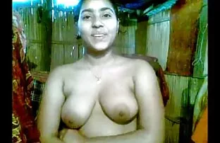 XXX صديقة سكسي فرح تركي بحماس يجعل اللسان لينة وحلوة