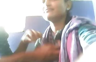 XXX الجمال الحلو في سن سكسي تؤركي المراهقة و لعب لها