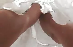 XXX الجنس مع امرأة سمراء في الحافلة اريد فيلم سكسي تركي