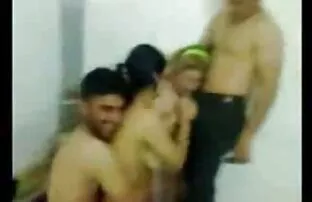 XXX نيكول سكسي سكسي تركي فيرارا إطار الحمار حجم