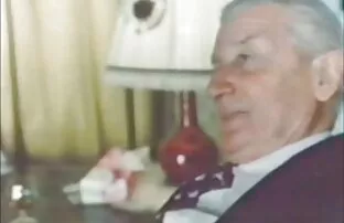 XXX انتهى الرجل مع المعدة مقطع فيديو سكسي تركي